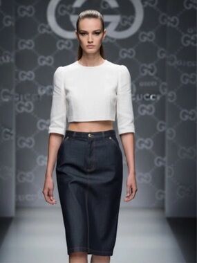 Authentic Gucci vintage blue denim skirt | Size 38